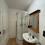 1 - Shared House 莱茵河畔林茨