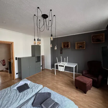 Room 1 - Shared House Apartamento *
