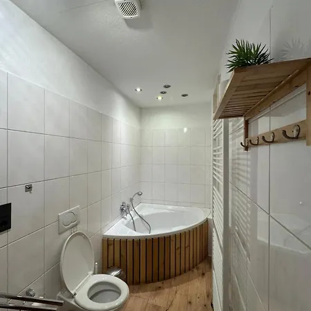 Doubleroom Shared House 1 Floor Nr1 * Linz am Rhein