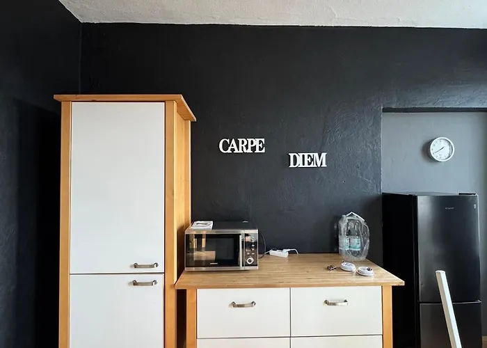 Room 1 - Shared House Apartamento *